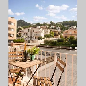 amazing-mediterranean-styled-apartment.topcostabravahotels.com/